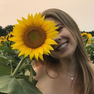 Meet your Posher, Maia